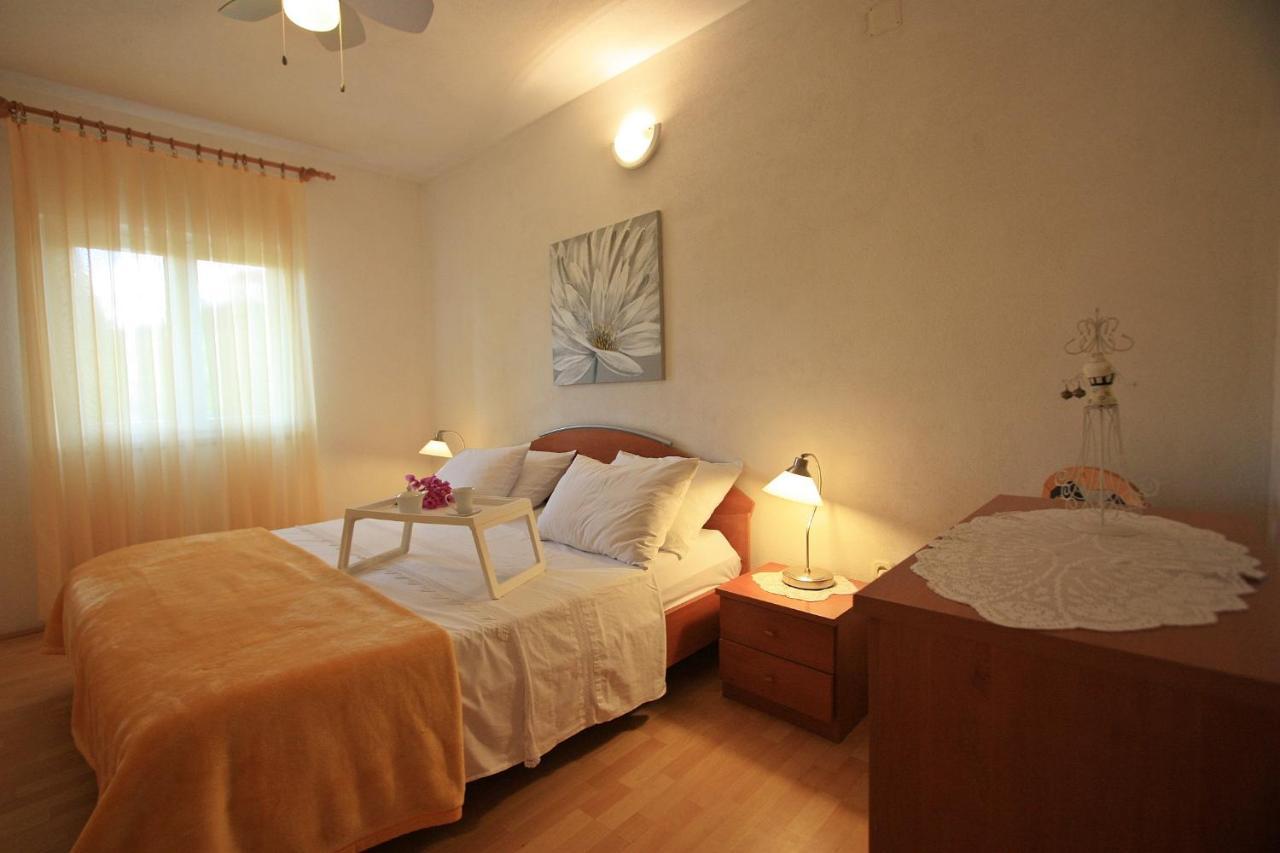 Apartments Omo 1 ซูเปตาร์ ภายนอก รูปภาพ