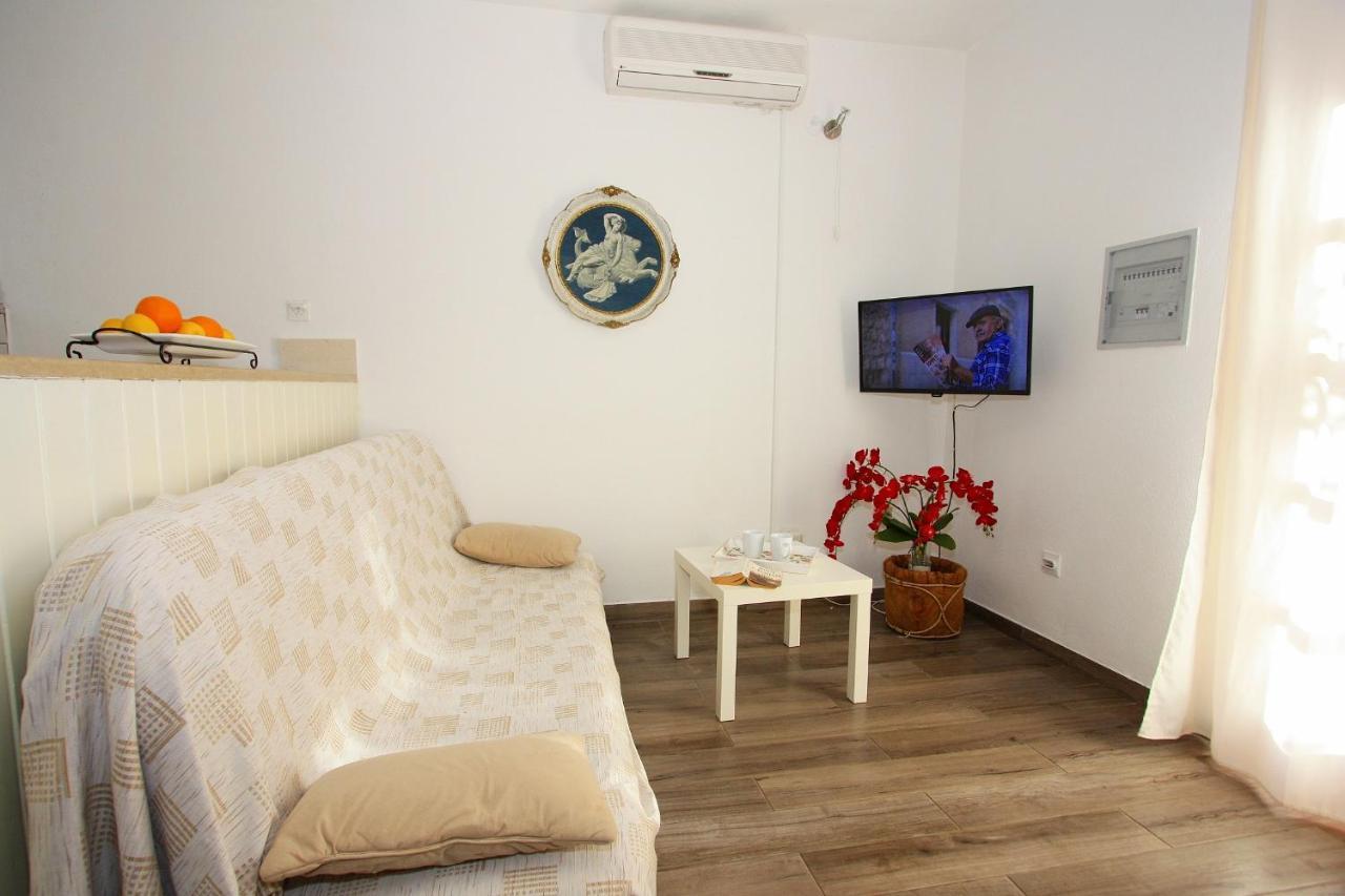 Apartments Omo 1 ซูเปตาร์ ภายนอก รูปภาพ
