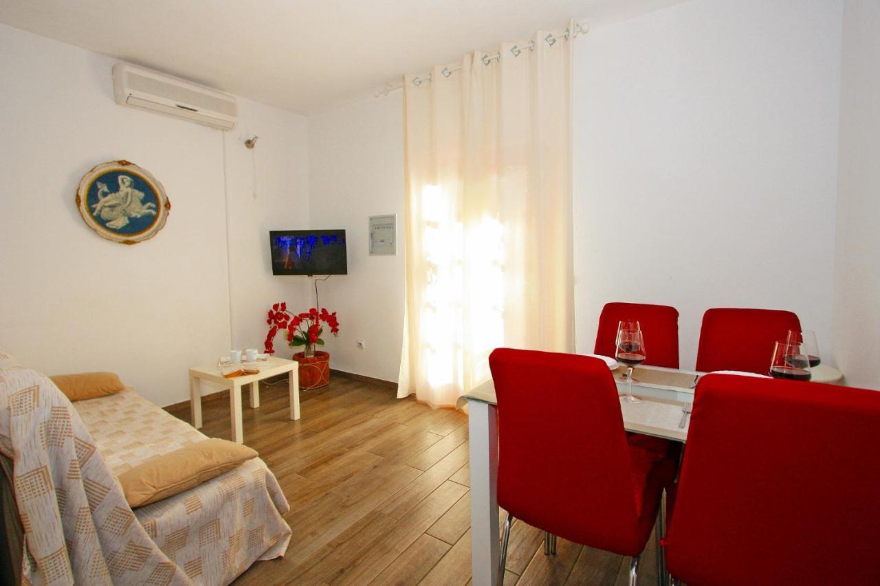 Apartments Omo 1 ซูเปตาร์ ภายนอก รูปภาพ